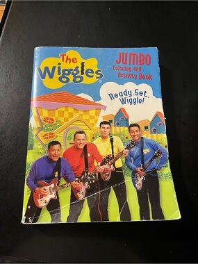 BRAND NEW THE WIGGLES GIANT COLOR & ACTIVITY BOOK